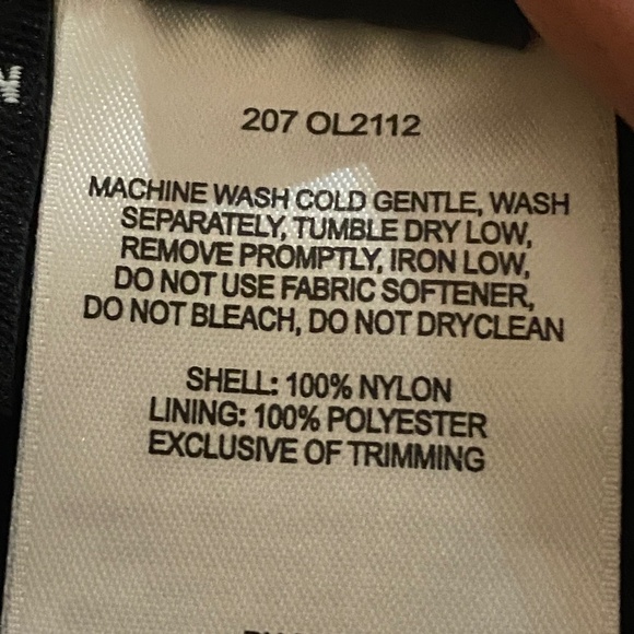 Mountain Hardware outdoor shell ski/snow pant. Sz s - Picture 6 of 12